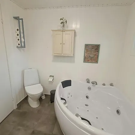 Summer House With Quiet Garden And Shared Pool * Silkeborg