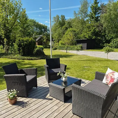 Summer House With Quiet Garden And Shared Pool * Silkeborg